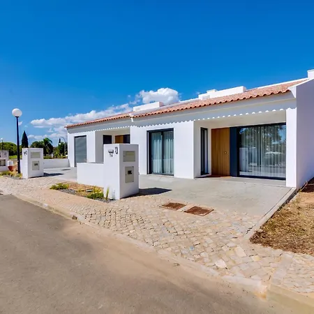 Al - Boho Chic Country Club