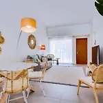 Al - Boho Chic Country Club *